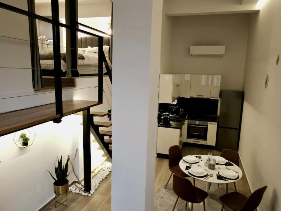 Cosy Loft Apartment Patras Exterior photo